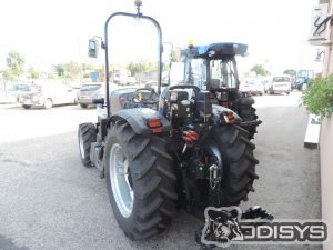 Ültetvényes traktor